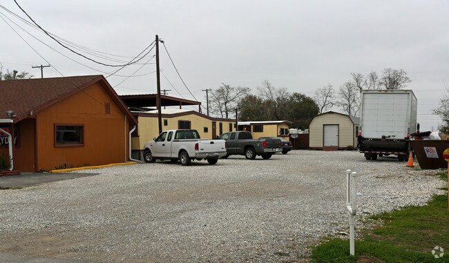 Building Photo - Kountry Rentals RV Park