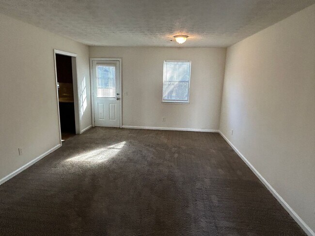 Building Photo - 8845 W Hills Ct