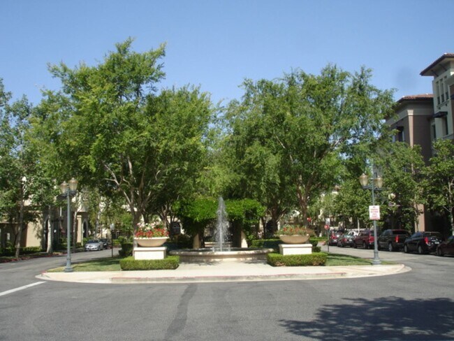 Building Photo - 24505 Town Center Dr