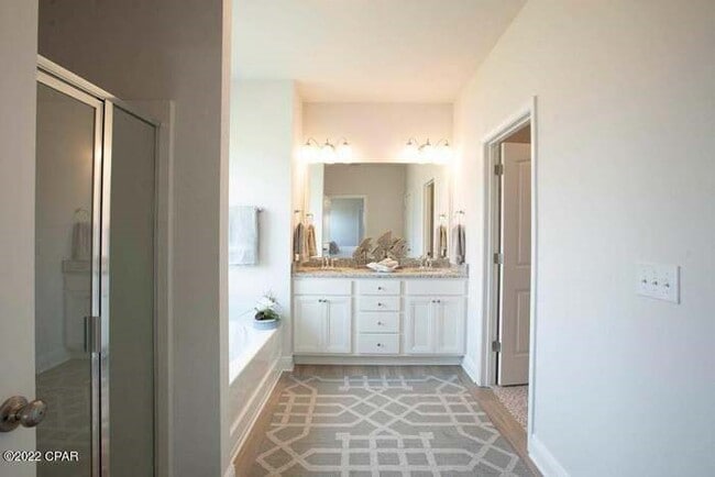 Building Photo - 248 Sea Grv Wy