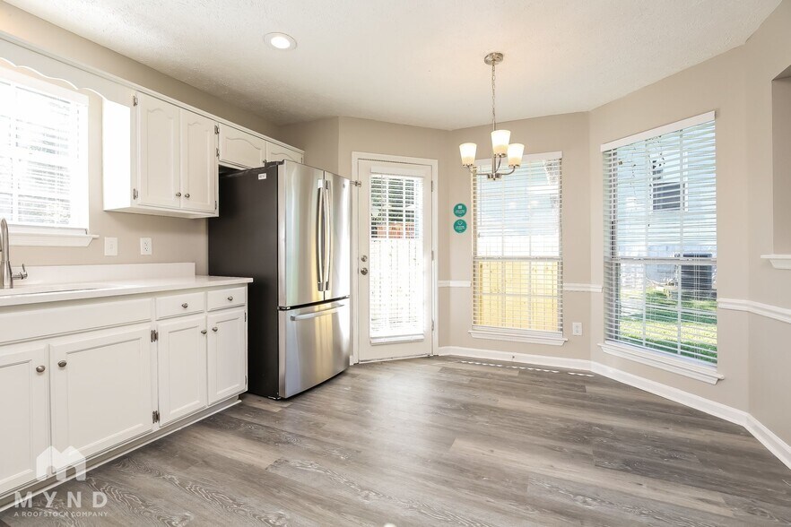 Building Photo - 308 Pine Ridge Ln