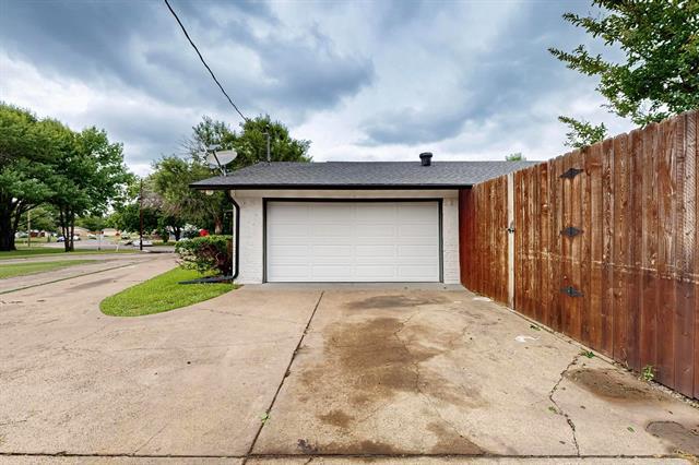 Building Photo - 3264 Northaven Rd