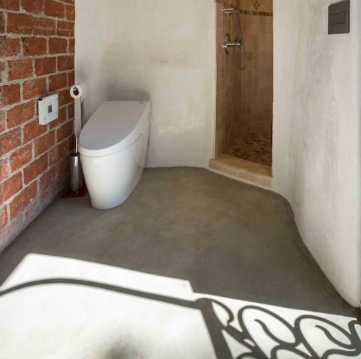 Building Photo - 8978 Wonderland Ave