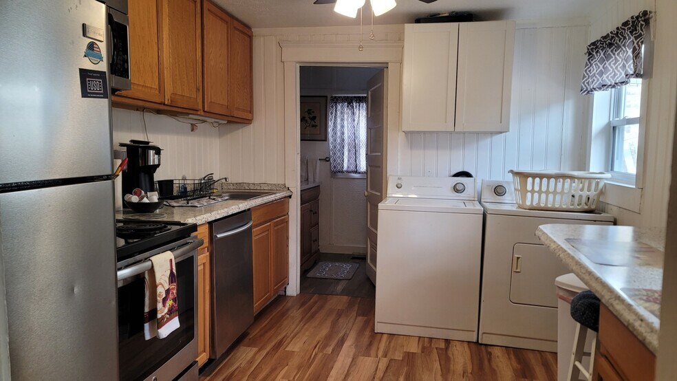 Building Photo - 505 Glover St