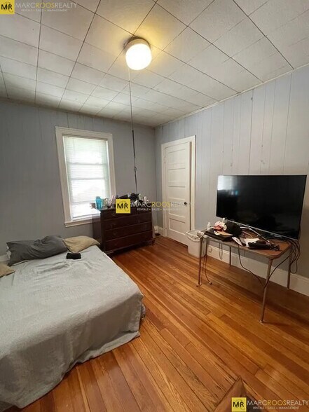 Primary Photo - 34 Newcastle Rd