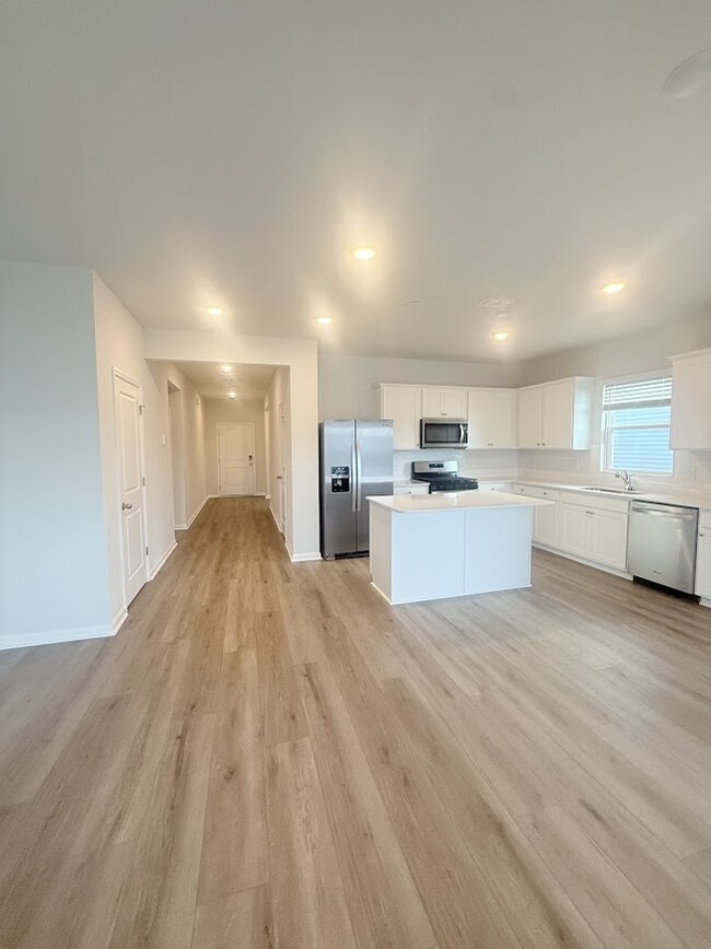 Building Photo - 1022 Laconic Dr