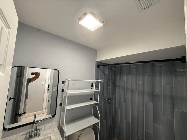 Building Photo - 8204 Dahlia Ave