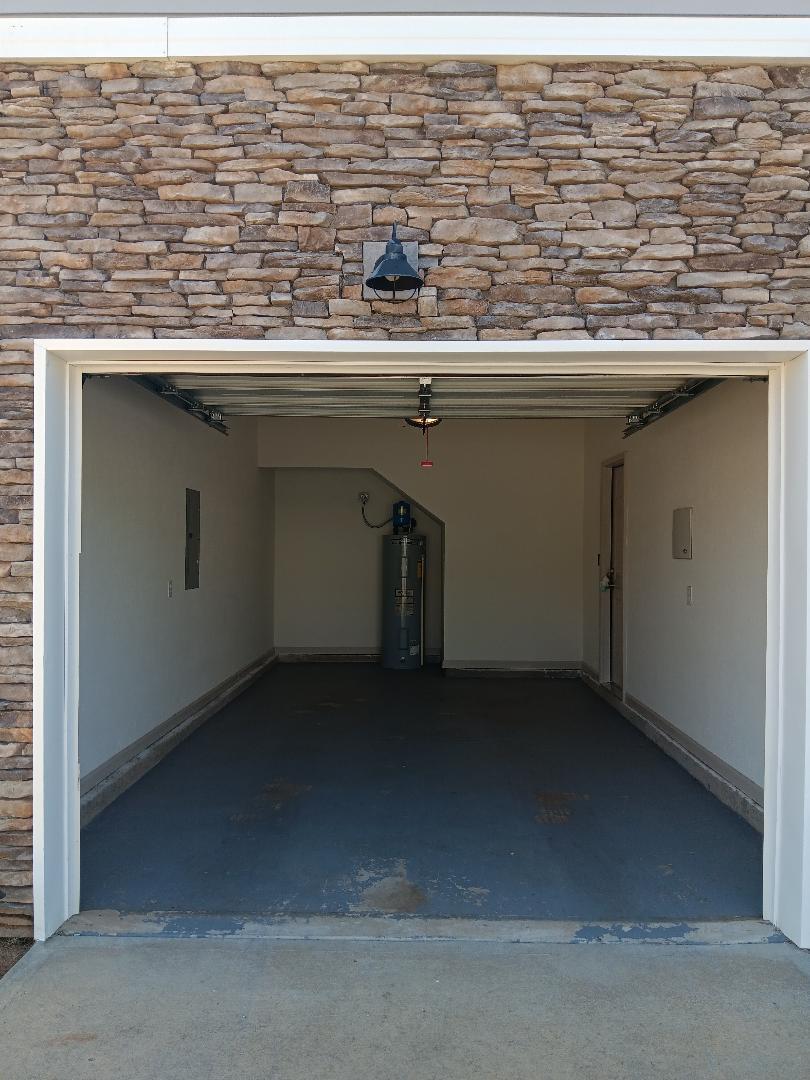 Building Photo - 724 Buddy Ct