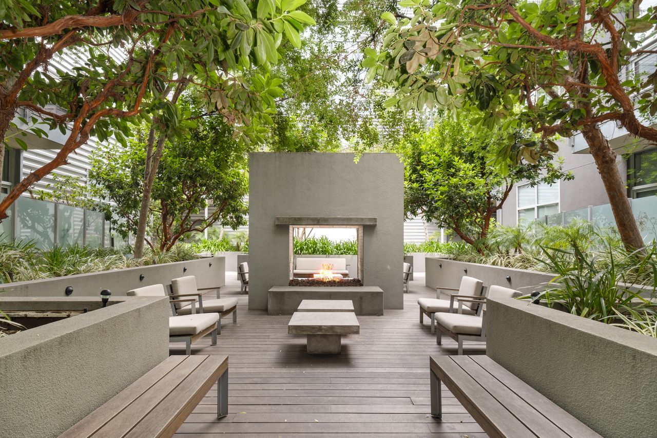 Building Photo - 4080 Glencoe Ave