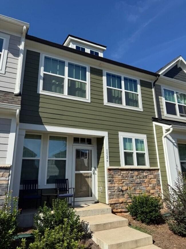 Building Photo - 1526 Cedar Tree Dr