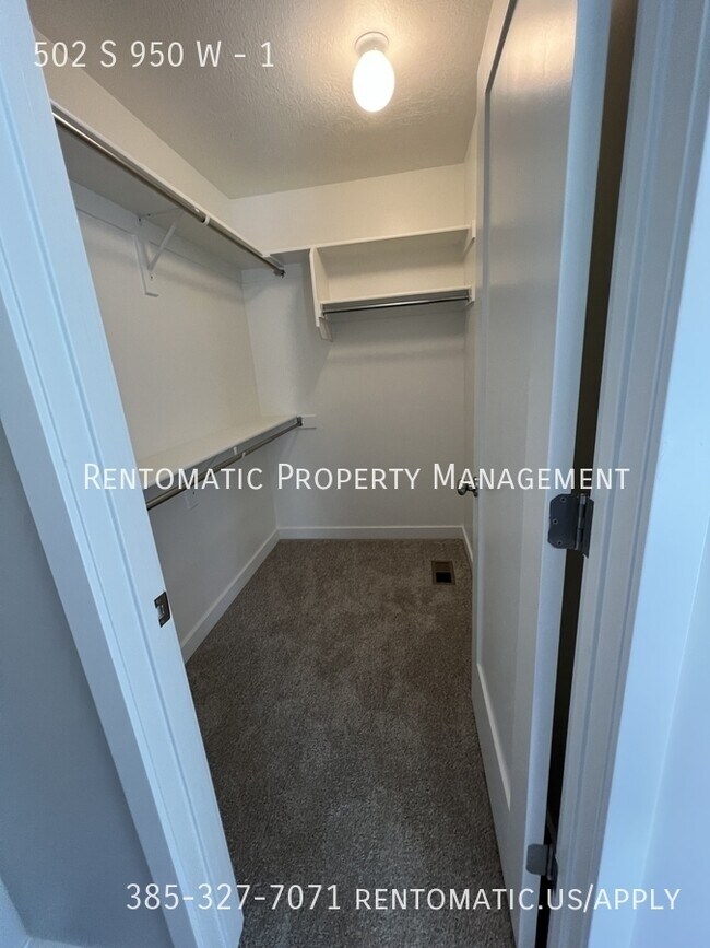 Building Photo - 502 S 950 W