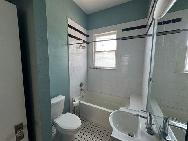 Building Photo - Fully Restored 2BR Classic Near Downtown Dignowity Hill