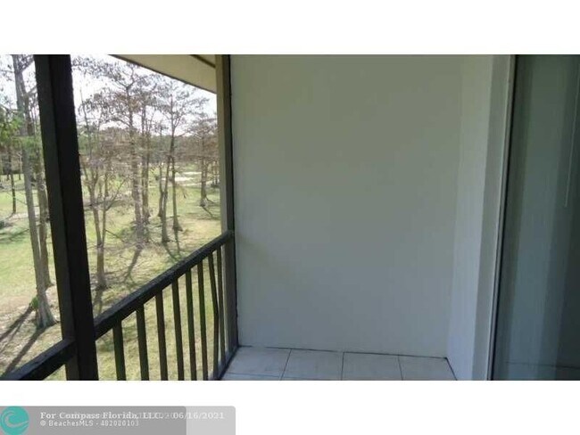 Building Photo - 7900 S Colony Cir