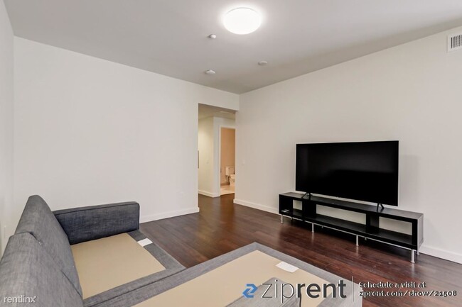 Building Photo - 1 br, 1 bath Condo - 555 Innes Ave, San Fr...