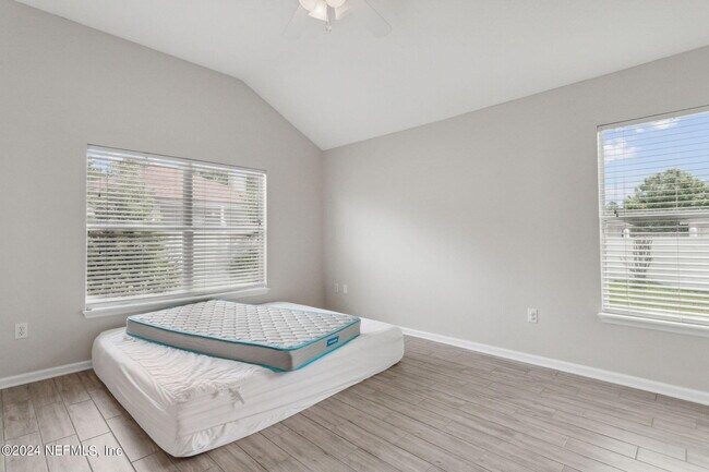 Building Photo - 13260 Bonaparte Ln