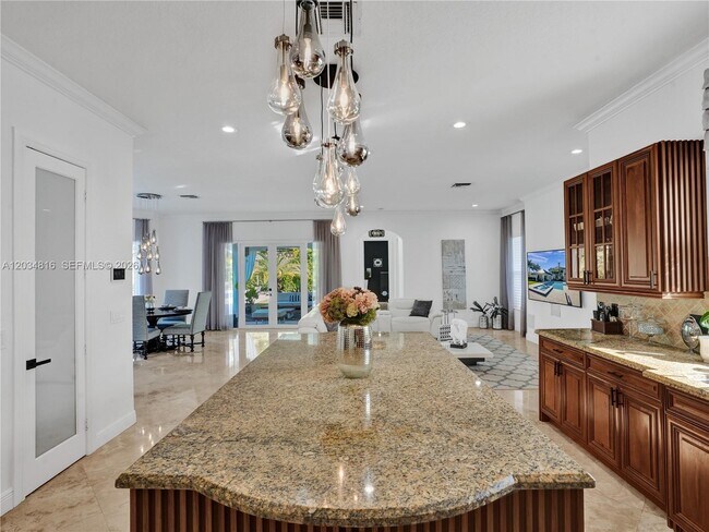 Building Photo - 14321 Jockey Cir