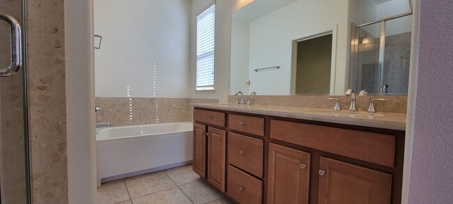 Building Photo - 2749 Ferrara Cir