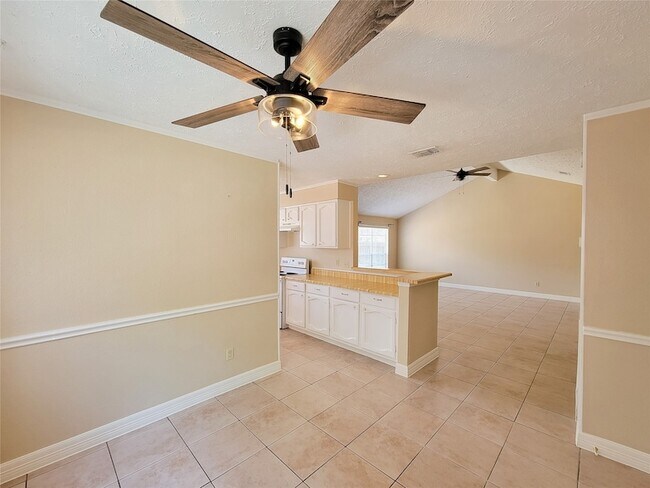 Building Photo - 3415 Wingdale Ct