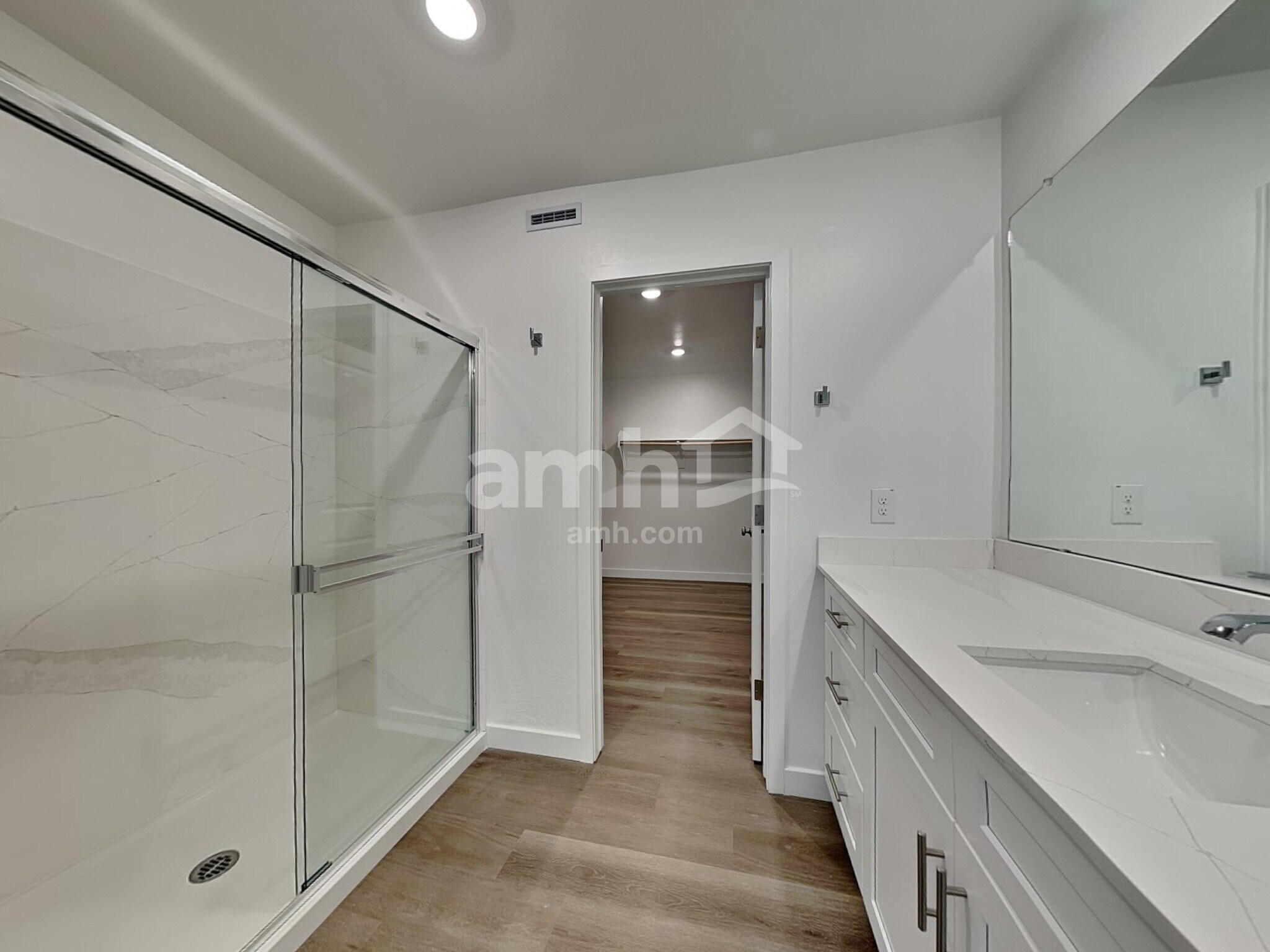 Building Photo - 20177 W Thomas Rd