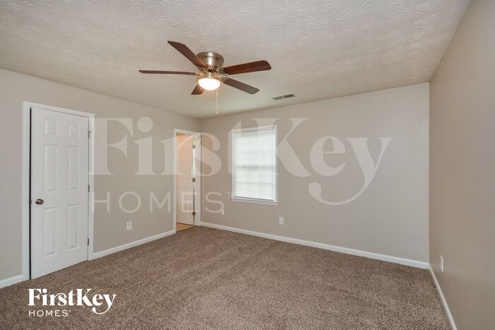 Building Photo - 2826 Bay Leaf Dr SE