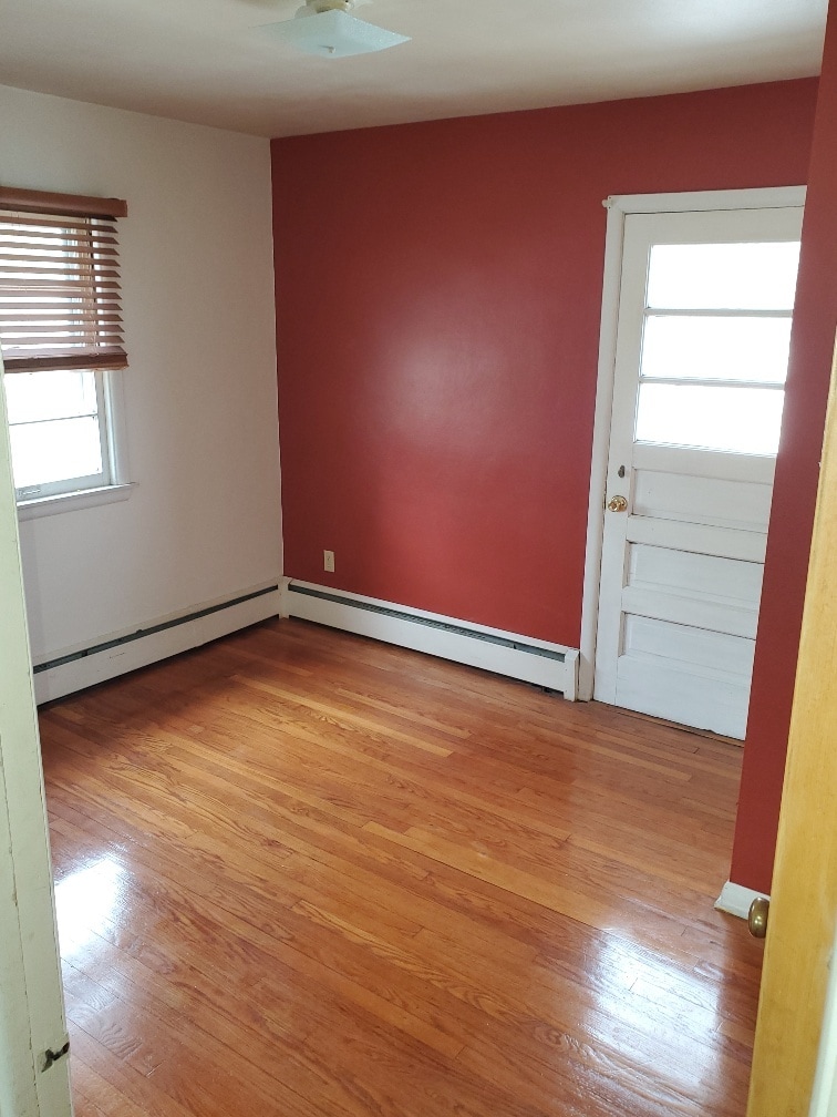 Building Photo - 1301 Jewel Ct