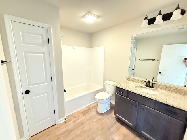 Building Photo - 4 Bedroom/4 Bath House off of Will Hunter Road! Pre-leasing Now!