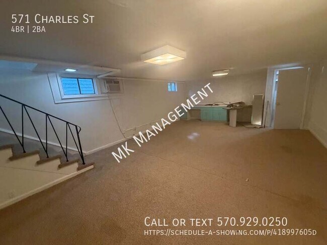 Building Photo - 571 Charles St