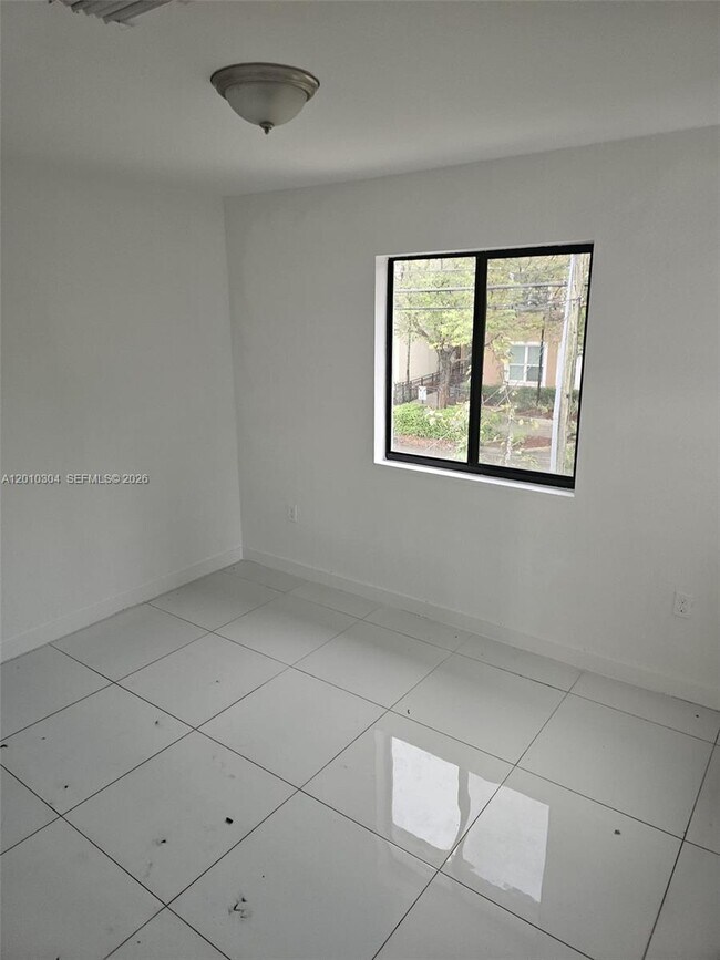 Building Photo - 2773 NW 43rd Terrace