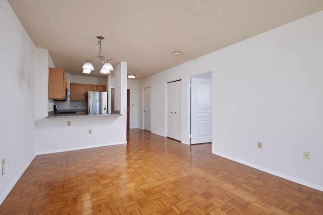 Building Photo - 7111 Woodmont Ave