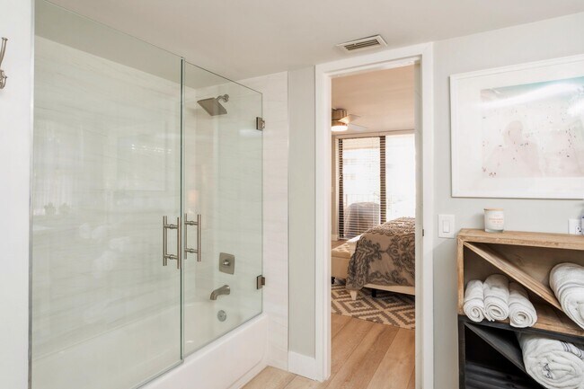 Building Photo - 3200 S Ocean Blvd