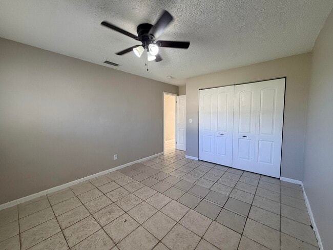 Building Photo - 3594 Almar Rd