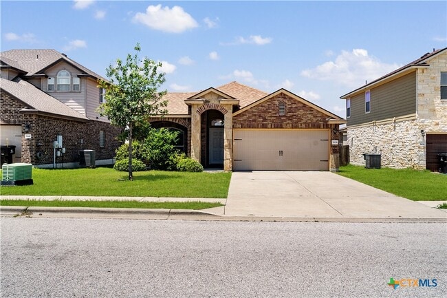 Building Photo - 5634 Stonehaven Dr