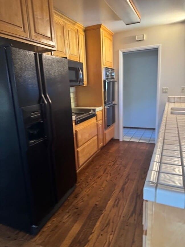 Building Photo - Lovely 3 Bedroom 2 Bath Home in Willow glen