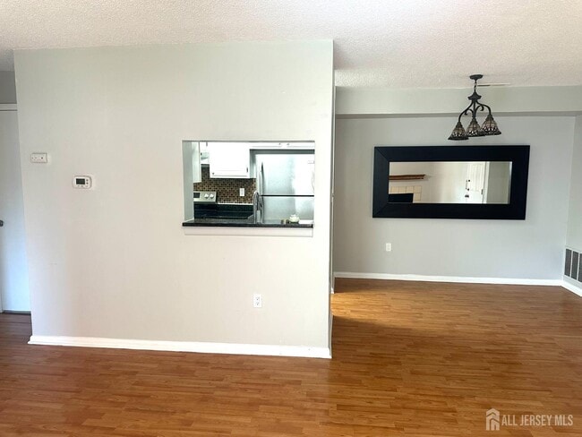 Building Photo - 4901 Ravens Crest Dr