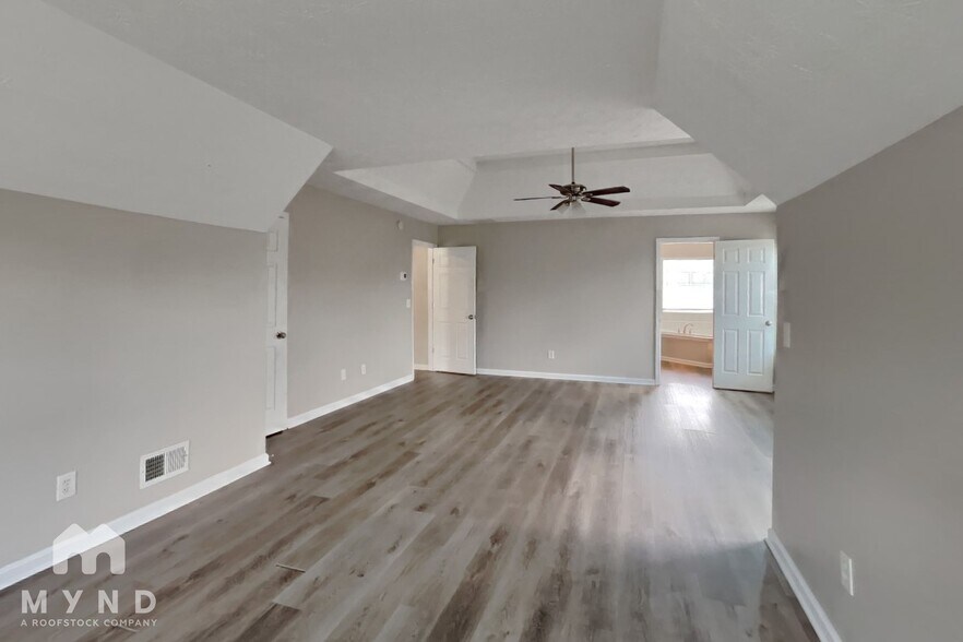 Building Photo - 1037 St Augustine Pkwy