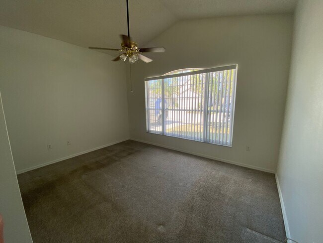 Building Photo - 4 Bedroom Pool Home in Davenport, FL