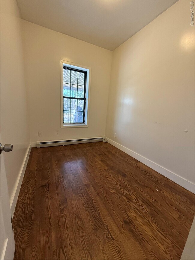 Building Photo - 519 Miller Ave