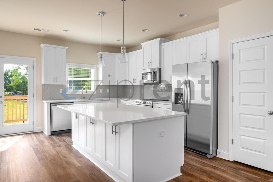 Building Photo - 5485 Blossomwood Trl SW