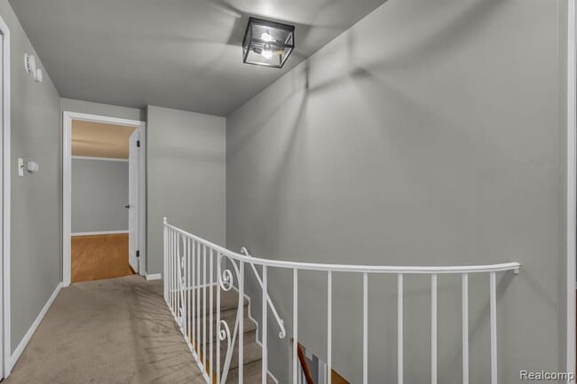 Building Photo - 17471 Evans St