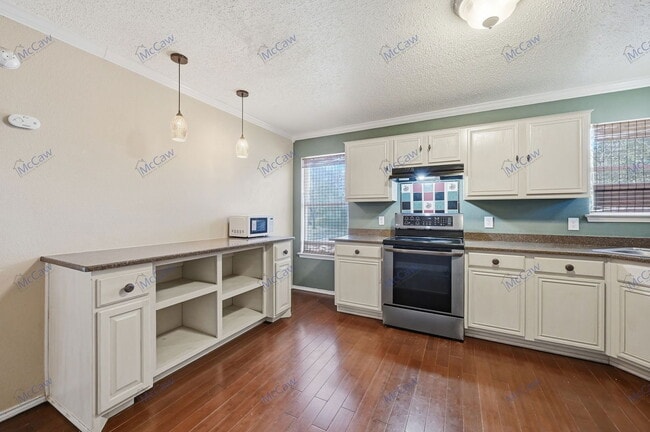 Building Photo - 700 Ibis Ct