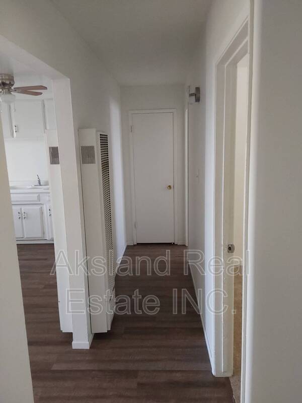 Building Photo - 4707 Elm St