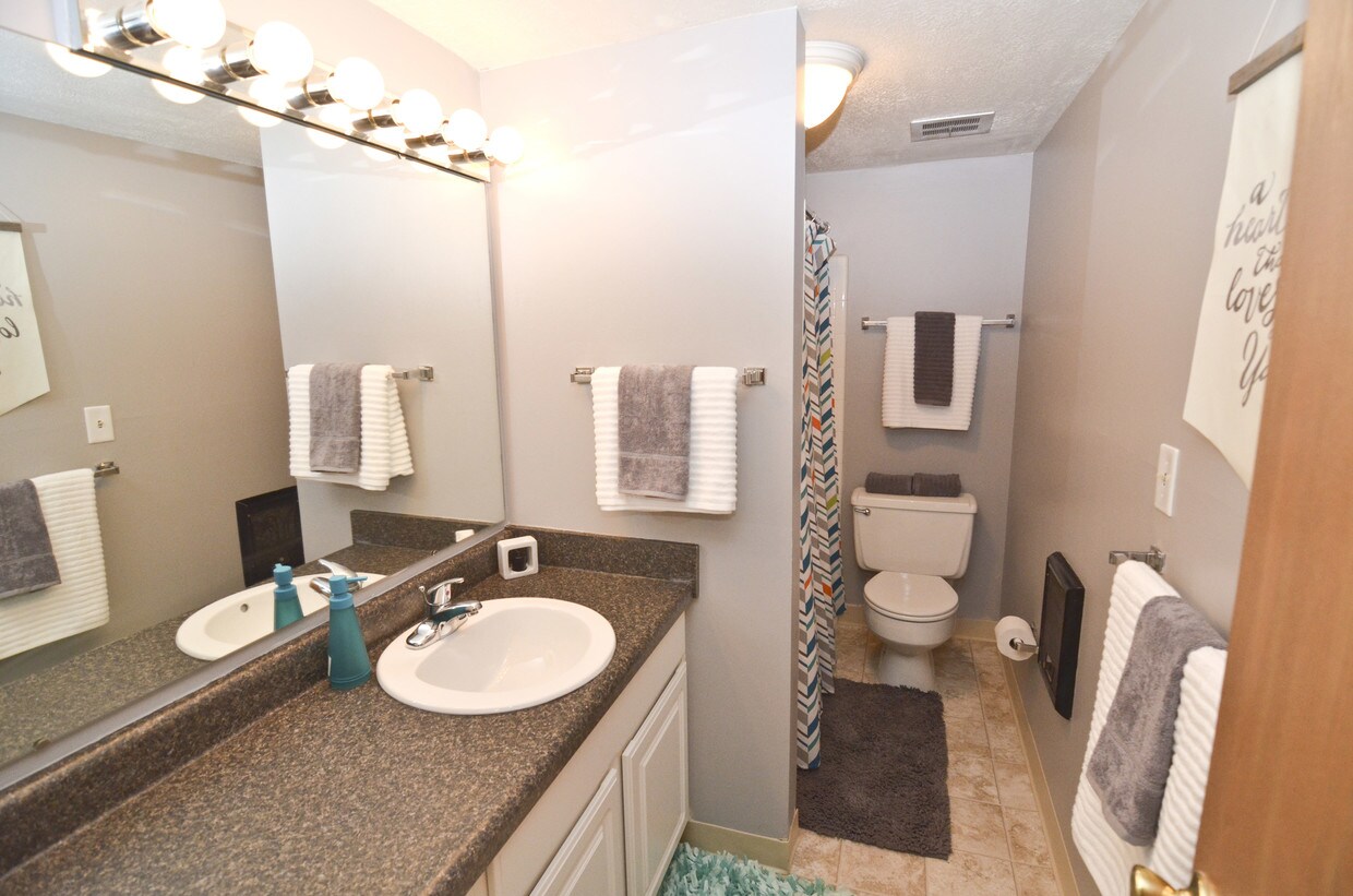 University Villa Apartments East Lansing