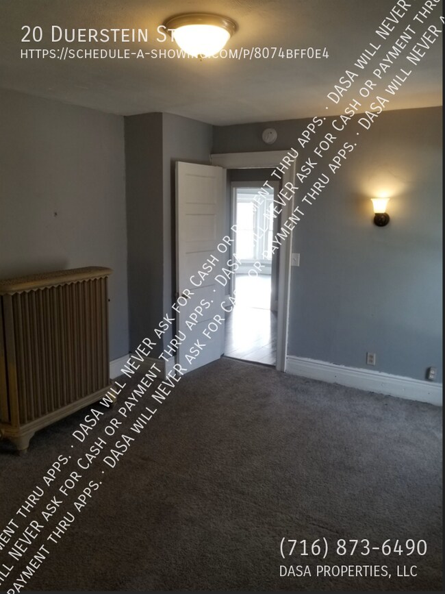 Building Photo - 20 Duerstein - 4 Bed / 1 Bath