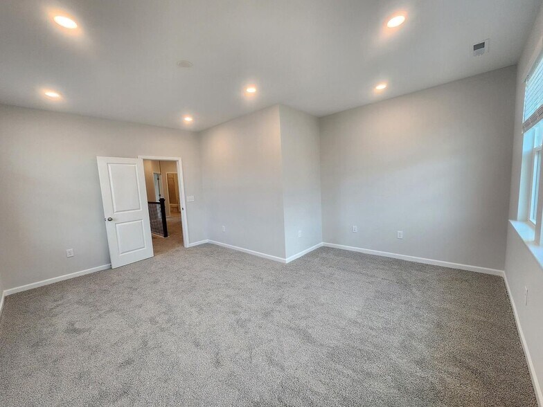 Building Photo - 2331 Big Sky Ln