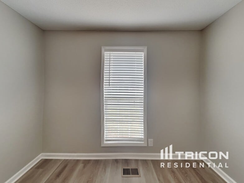 Building Photo - 421 Faulkner Dr