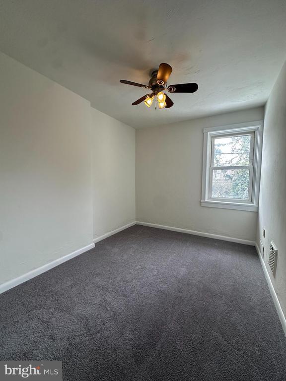 Building Photo - 613 Geddes St