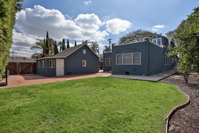 Building Photo - 1020 Madison Ave