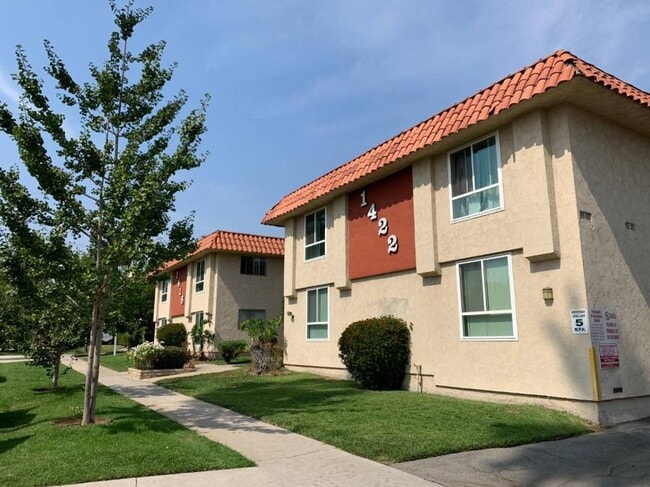 Primary Photo - 2.0 bedroom in South Pasadena California 9...