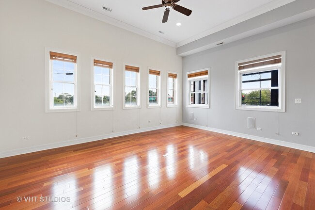 Building Photo - 11053 S Lawndale Ave