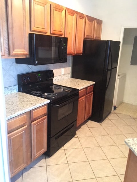 Building Photo - 6149 Metrowest Blvd